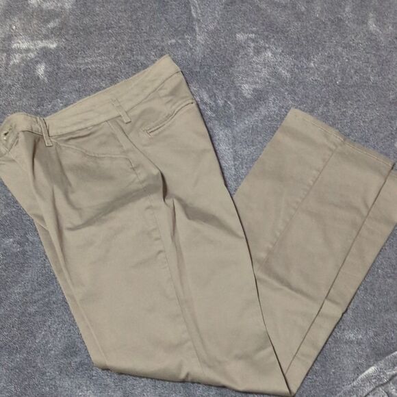 Lee Women's Size 10M Flax Brown Straight Leg Mid Rise Ultra Soft Waistband Pants - Picture 3 of 7